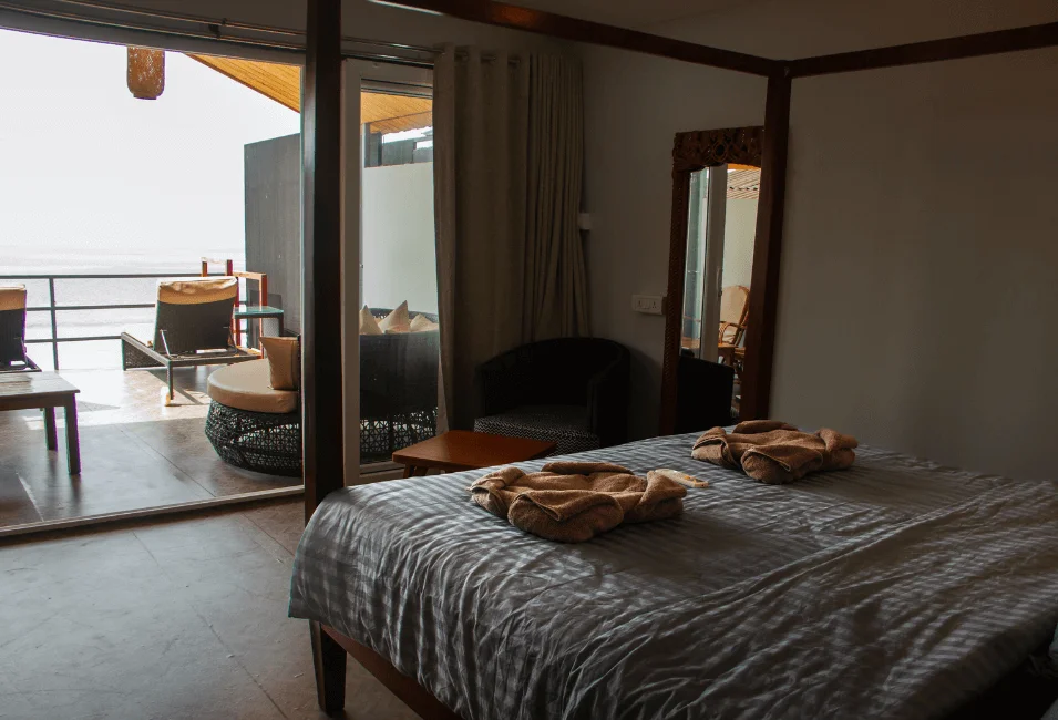 Bedroom with big corridor